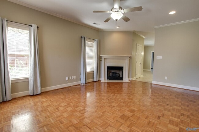 Photo - 976 Tracey Ln