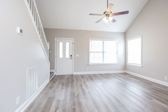 Photo - 1505 Brass Oak Trace