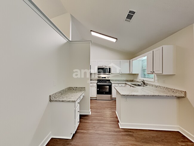 Photo - 162 Brook Lea Cove