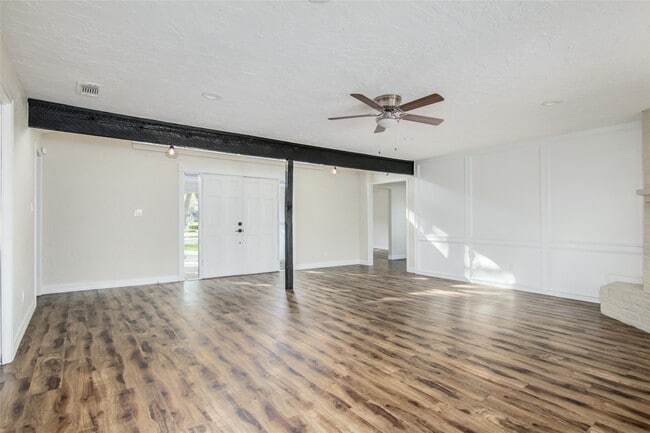 Photo - 2716 Pinecone Ln