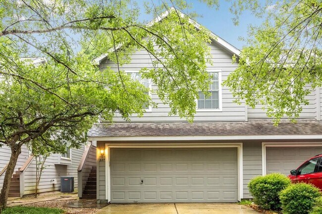 Photo - 227 Blushwood Pl