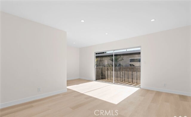 Photo - 7961 Willis Ave Unidad 17