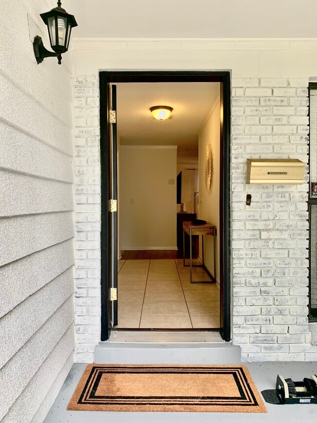 1648 Foxboro Dr