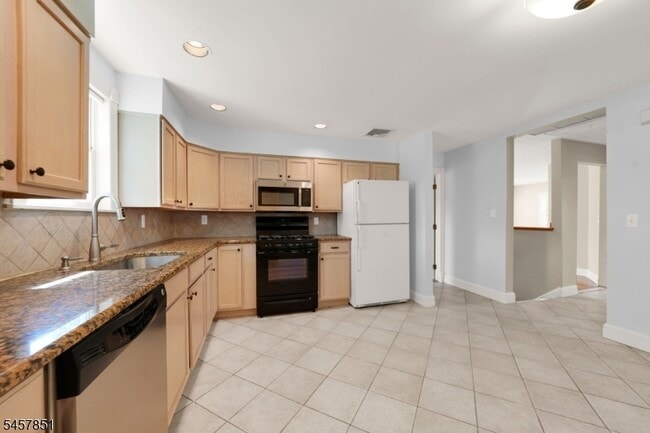 14 Locust St Unidad 2