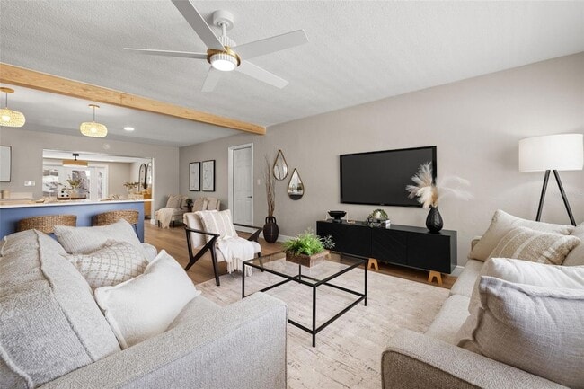 Photo - 2066 62nd Pl S