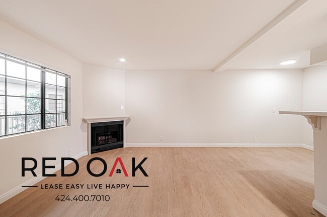 Photo - 4651 Cahuenga Blvd Unit 211