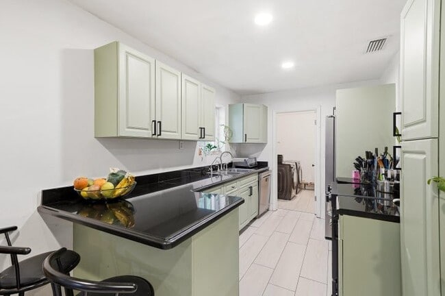 Photo - 1208 N 31st Ave