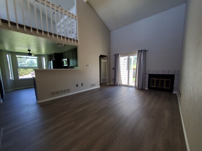 Photo - 9108 W Plymouth Ave