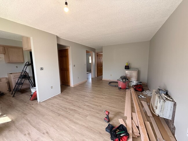 Photo - 2004-2010 7th St S Unit 2006