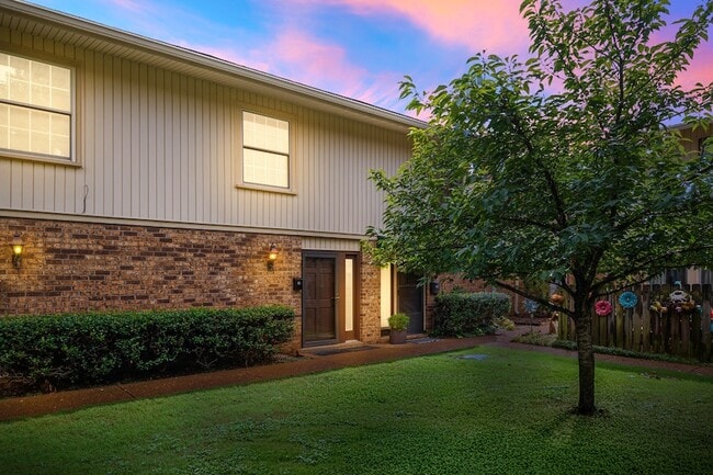 Photo - 2116 Hobbs Rd Unit K2