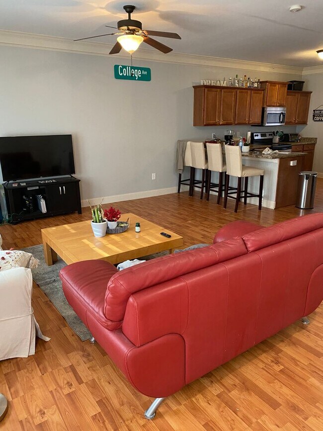 Photo - The Verandas on Ruth St.