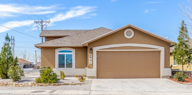 Building Photo - Home For Rent