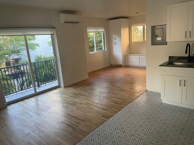 Photo - 135 Zamora Ave