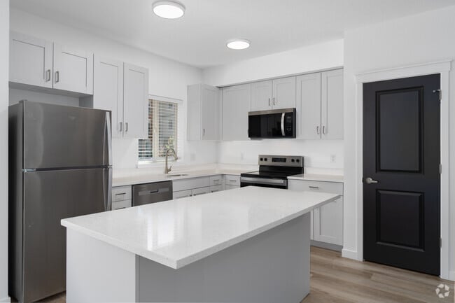 3BR, 2BA - 1,149SF - Kitchen - Riddell Apartments