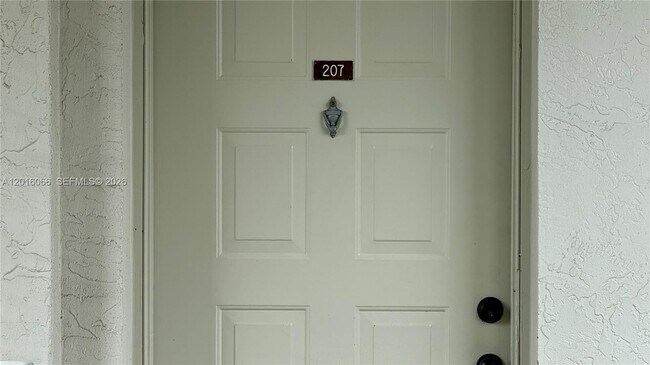 Photo - 2236 N Cypress Bend Dr Unit 207