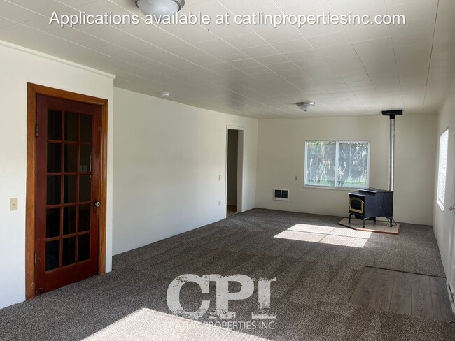 Photo - Holiday Special - 1/2 First Month's rent!!