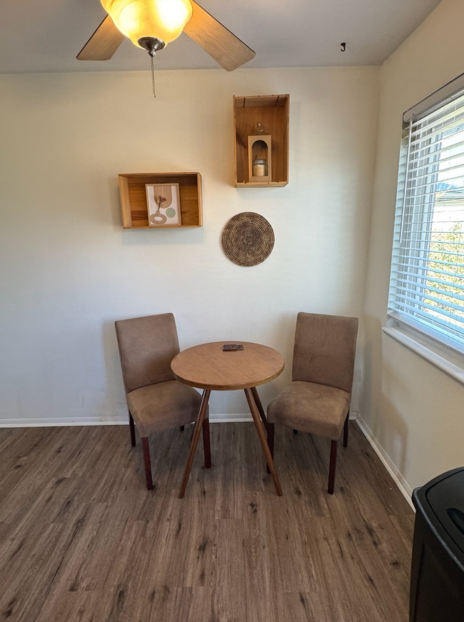 Photo - 7370 Utica St