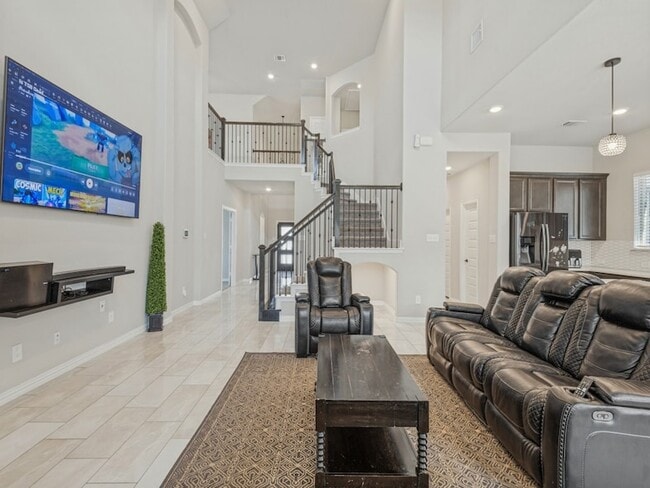 1267 Binfield Dr