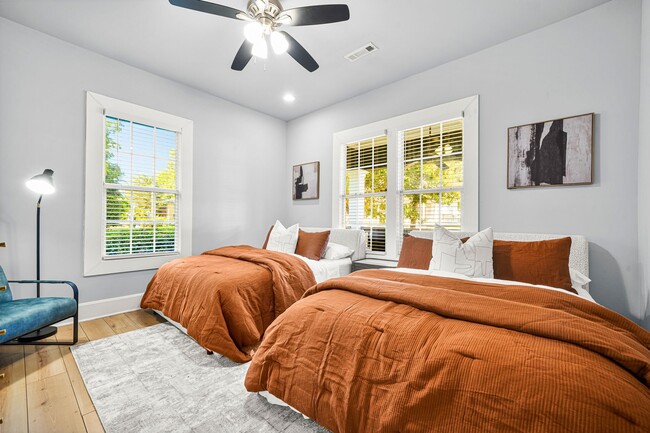 Photo - 1363 Jonesboro Rd SE