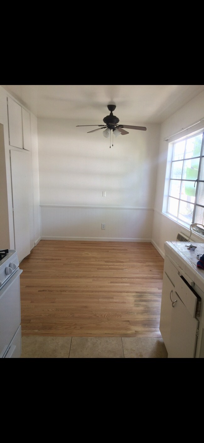 Photo - 6701 Whitsett Ave Unidad 3