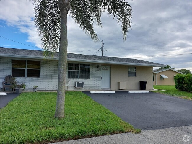 Building Photo - 2806 Imperial Cir Rental