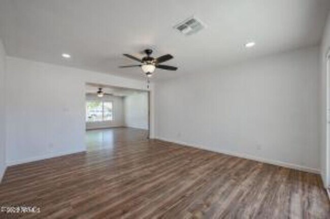 Photo - Apply Here www.realty480pm.appfolio.com/li...