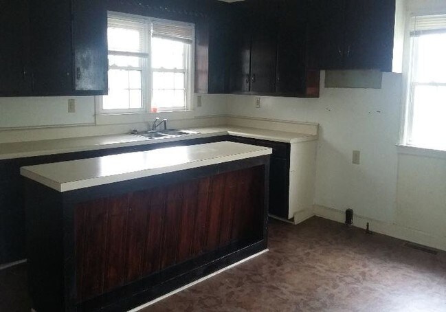 Photo - 3547 S Barrett St