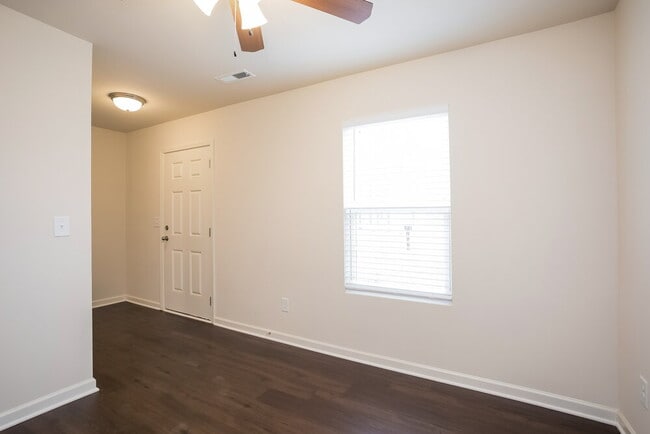 Photo - 1459 Tamarino Dr