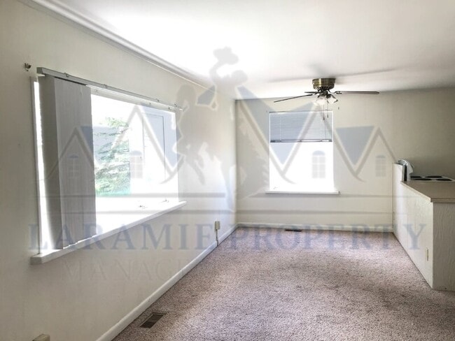 Photo - 529 E Spring Creek Dr Unit 1