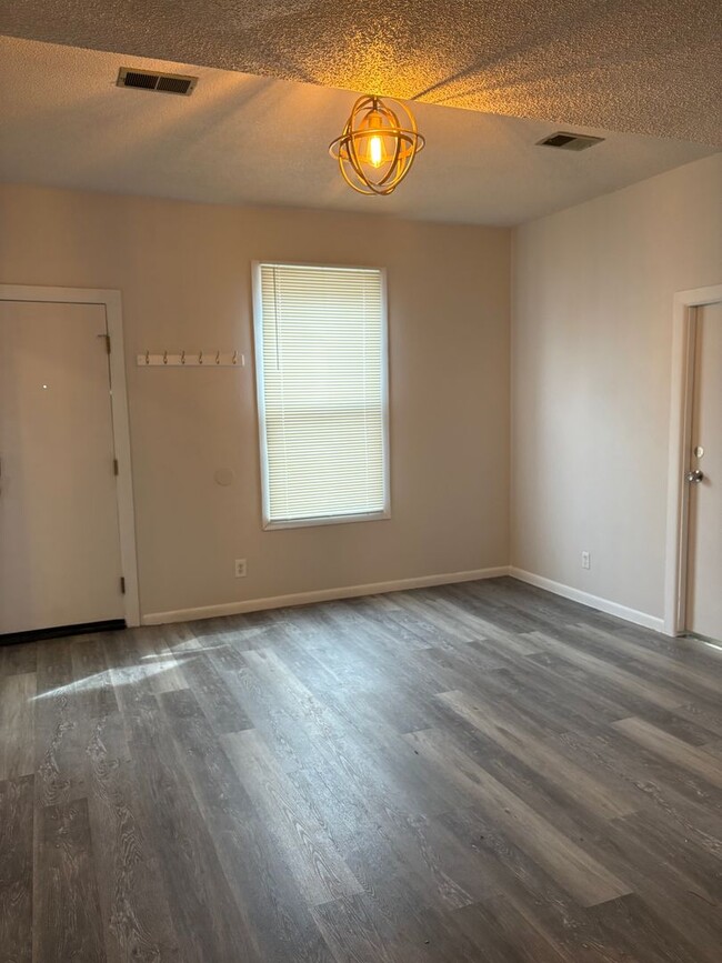 Photo - Cozy 2 Bedroom 1 Bath Home Across from UNC