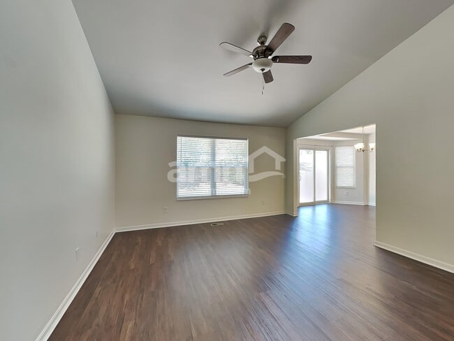 Photo - 10704 Sandy Ct