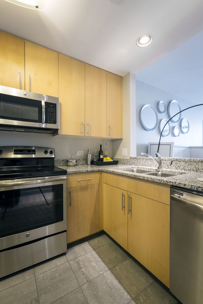 The St James Apartments University of Pennsylvania OffCampus