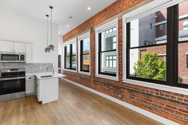 Photo - 101 Richmond St Unit 206