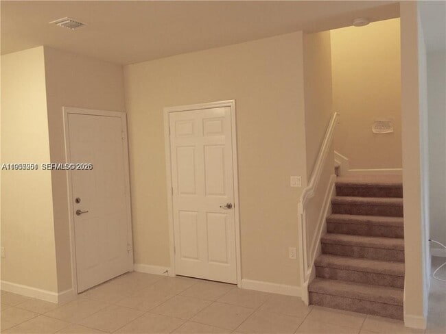 Photo - 394 NE 37th Ave