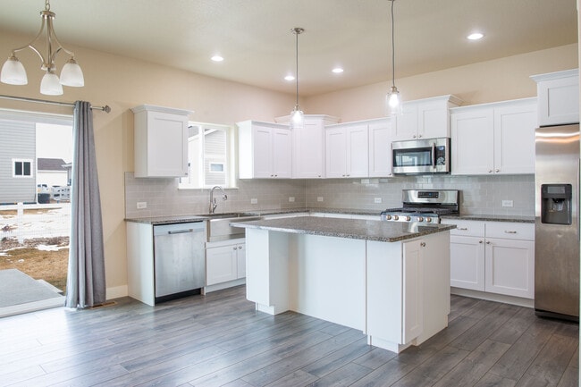 Photo - 132 Santiago St