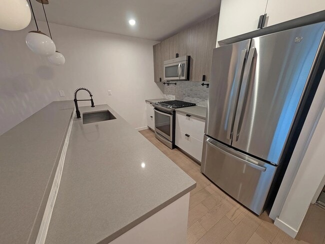 Building Photo - 850 2nd St Rental