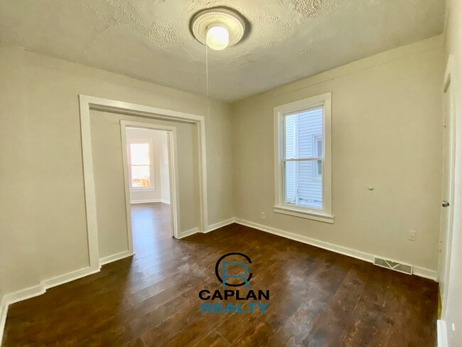 Photo - 46 Henry St Unit 1L