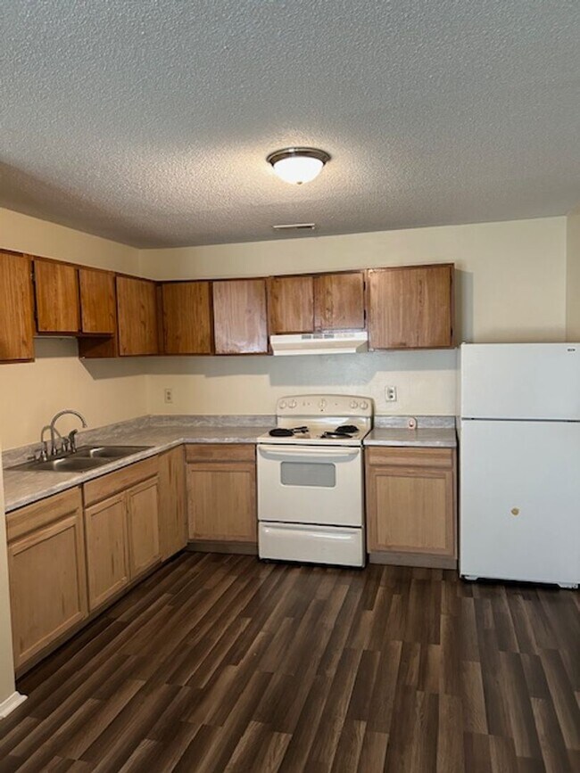 Photo - Lamplighter Apartments