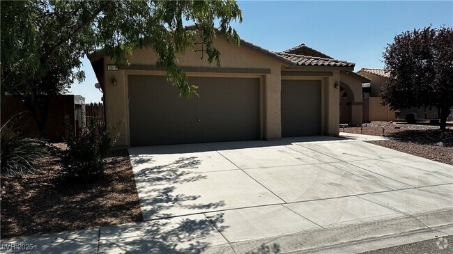 Building Photo - 5819 Badlands Ln Rental