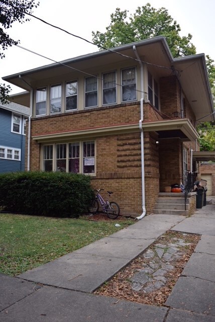 Photo - 107 Lathrop St