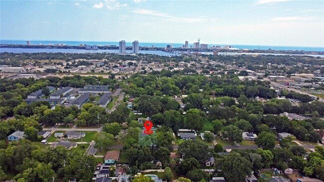 126 Palm Dr