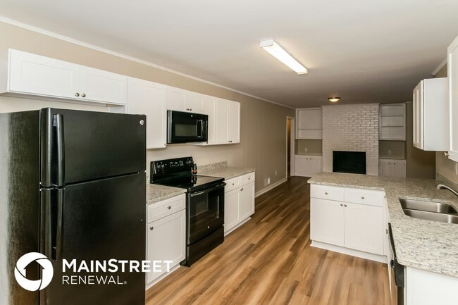 Photo - 228 28th Ave NW
