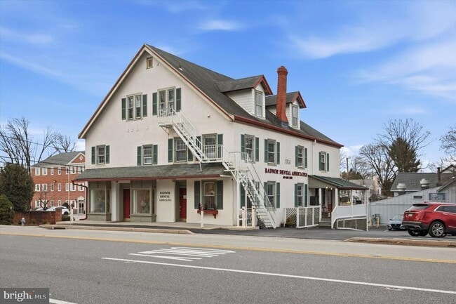 Building Photo - 304 King of Prussia Rd Unit 3