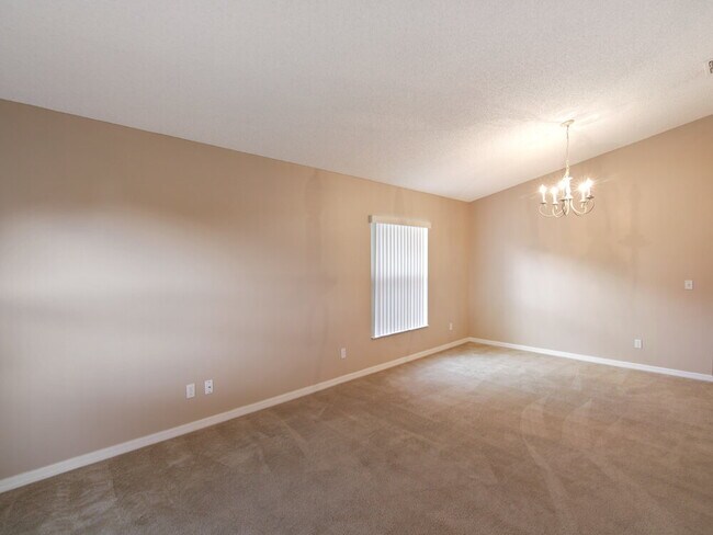 Photo - 3005 Lorimer Ct