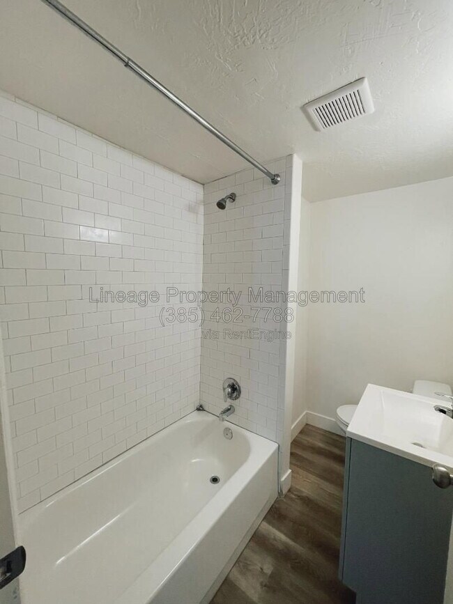 Photo - 753 E Scott Ave