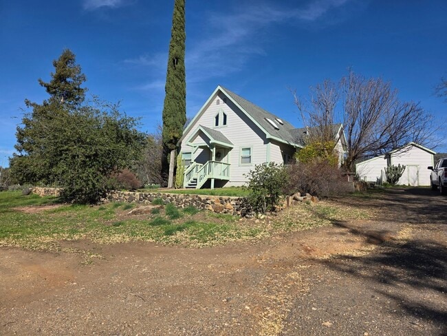 Building Photo - 25229 Mesa Grande Rd