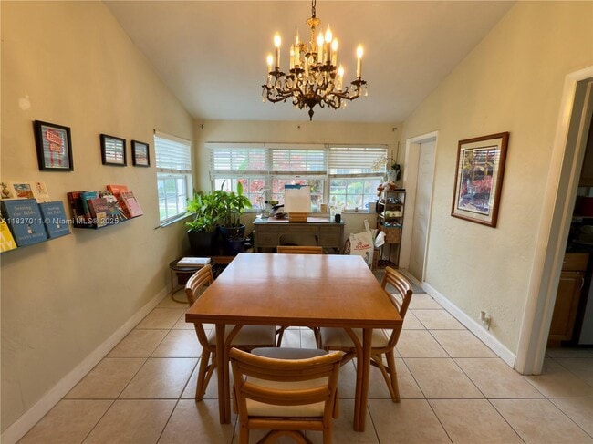 Photo - 16 Malaga Ave