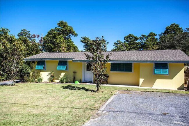 244 Hilltop Dr