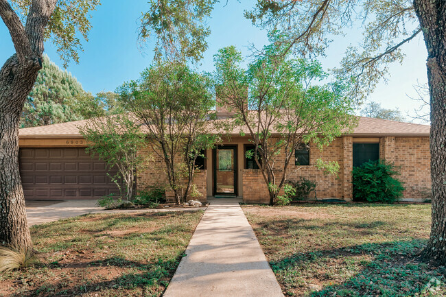 Building Photo - 6903 Fence Line Dr Rental