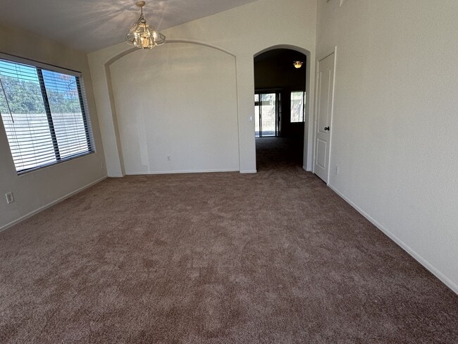 Photo - CHARMING SINGLE LEVEL 4 BEDROOM HOME ON A ...